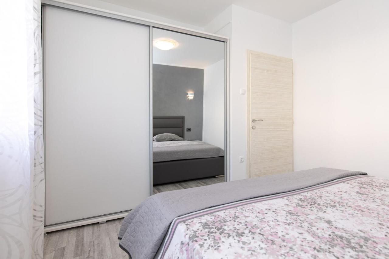 Villa Nina Baska Exteriör bild